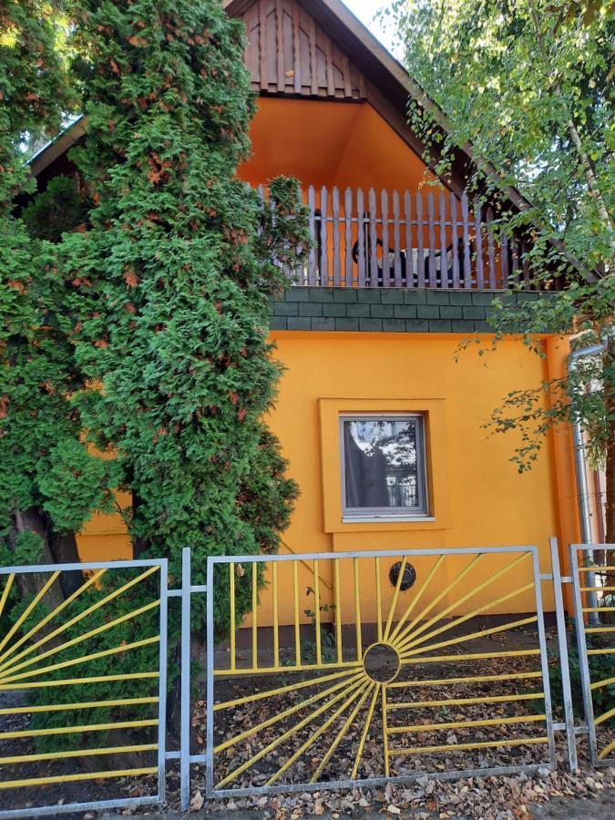 Villa Fenyves Nyaralo Hajdúszoboszló Exterior foto